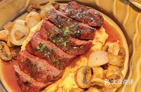 Charcoal-Grilled Oyster Blade Steak