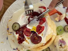 -Mark&Mars Restaurant