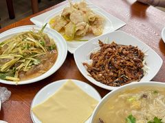 -东北风味思缘食府(对湖路店)
