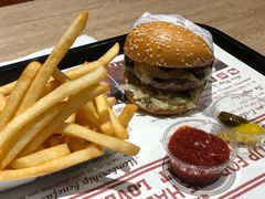 -The Habit Burger Grill 哈比特汉堡(爱琴海店)