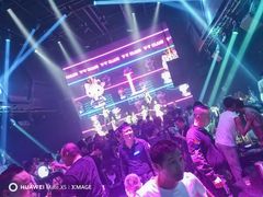 -TT CLUB 酒吧