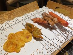 -聚串门儿·东北烧烤(信义坊店)