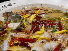 -江渔儿酸菜鱼(奥园广场金发购物中心店)