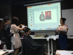 -四季美学色彩形象管理服装搭配