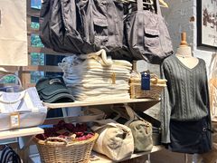 -Brandy Melville
