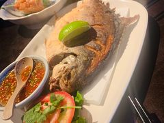 -大头虾越式风味餐厅(光明广场店)