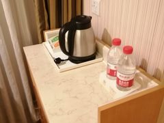 -维也纳酒店(成都春熙路李家沱地铁站店)