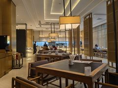 -鱼鲜饭香·招牌汽锅剁椒鱼头王