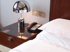 -上海龙之梦万丽酒店