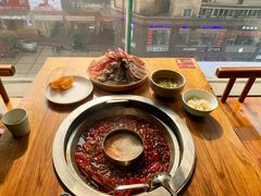 -城墙拐拐火锅(三峡广场黑金冠店)
