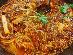 -鸿顺老铁锅美蛙鱼府(解放碑店)