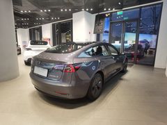 -TESLA 特斯拉(上海太古汇体验店)