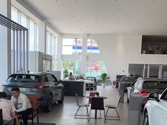 -上海冠松华奥奥迪4S店(张江店)