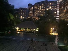 -三亚湾海居铂尔曼度假酒店