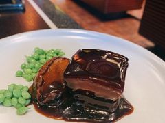 鲍鱼红烧肉-杭州西子湖四季酒店·金沙厅