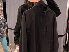 -lululemon(比斯特购物村店)