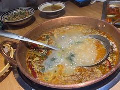 -洱火云南酸菜牛肉火锅(石景山当代商城店)