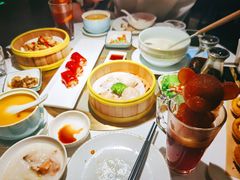 领鲜花胶鸡汤-领鲜天下·焗海鲜·花胶鸡(天目里店)