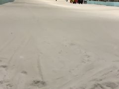 -乔波室内滑雪场