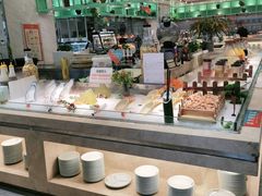 自助取餐区-绿岛港轩海鲜烤肉涮锅自助餐厅