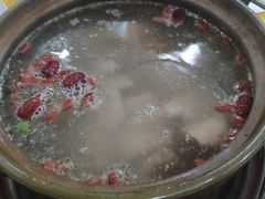 -濠轩阁特色生蚝火锅(水湾路店)