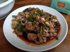 -茅屋大酒店