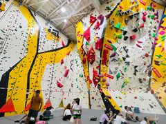 -问山MountQuest攀岩馆