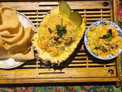 菠萝海鲜炒饭-小娘惹厨房Little Nyonya(狮城有约上榜店)
