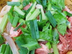 酸汤牛肉一斤-粗茶淡饭(东滨江大道店)