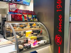 面包甜点陈列柜-DQ·蛋糕·冰淇淋(龙湖狮山天街店)