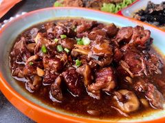 板栗红烧肉-向外鱼乐·土菜·虹鳟鱼
