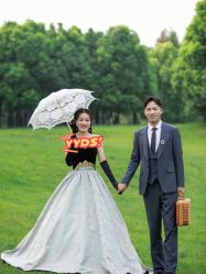 -雪中彩影婚纱摄影·微光艺术中心