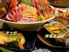 -雍容荟帝王蟹活龙虾展台自助(IFS黑金店)