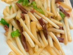 -蔼若春.传承三十年云南菜(金碧公园店)