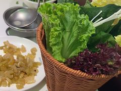 -洪氏嗨捞·广东猪肚鸡·椰子鸡火锅(西咸万象城店)