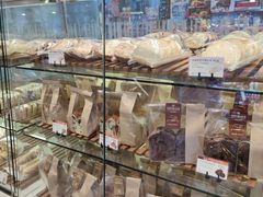 面包甜点陈列柜-巴黎贝甜(周浦海印店)