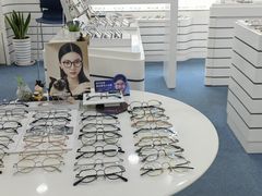-优视力蔡司眼镜验配中心(越秀城市广场奥莱店)