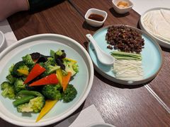 -港丽餐厅(正大店)