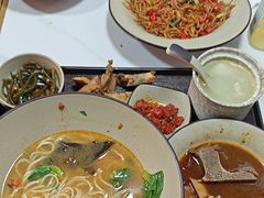 -粉观右江西鲜辣米粉(天地店)