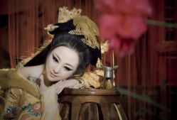 iphone_upload_pic-九月鹰飞汉服摄影工作室
