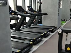 -跃动游泳健身俱乐部(新华传媒店)