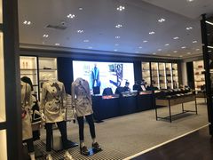 -王府井奥莱临潼小镇(临潼店)
