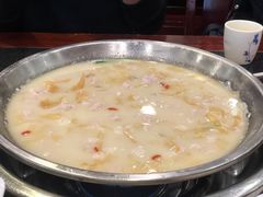 -老来福·非遗酸汤兔(凯旋路店)