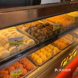 鲍师傅糕点（青年汇店）  地理位置： 青年路甘露园中