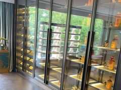 面包甜点陈列柜-沈灶河豚宴·河豚融合餐厅(汉中路店)