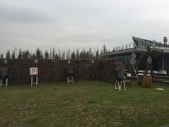 -田园东方蜜桃村的田野营地