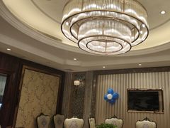 -沪华海鲜大酒楼(南汇店)