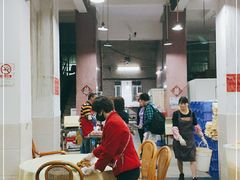 大堂-标记美食新鲜猪杂(兴南大道店)