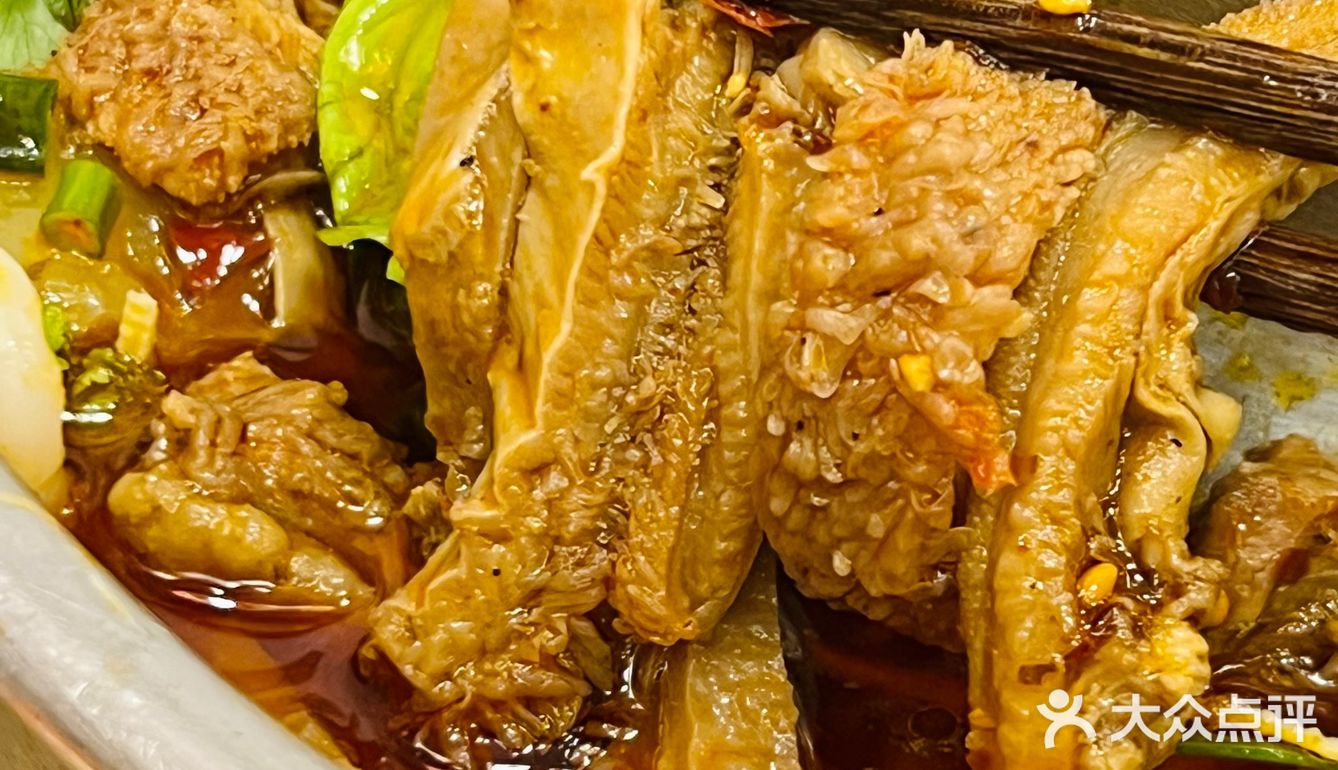 超多牛肚牛肉的一大锅热辣火锅太治愈