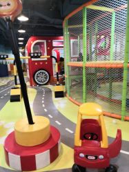 点击看大图 -咔叮卡丁·儿童室内赛车馆